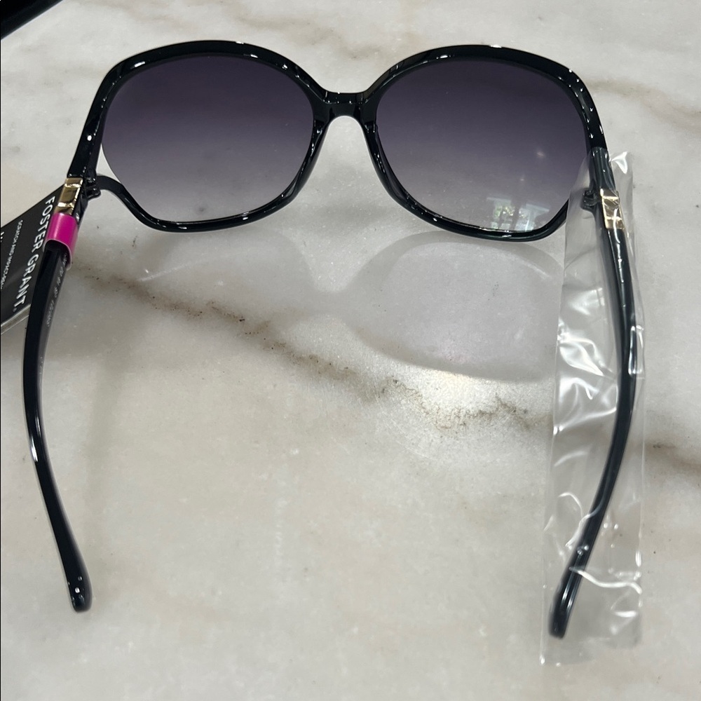 Foster Grant Black and Purple Sunglasses - Picture 3 of 5